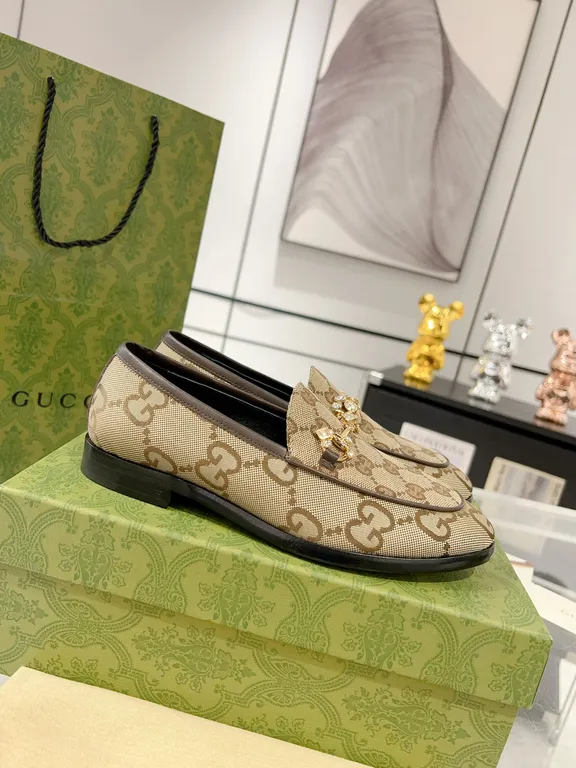 Gucci Shoe 